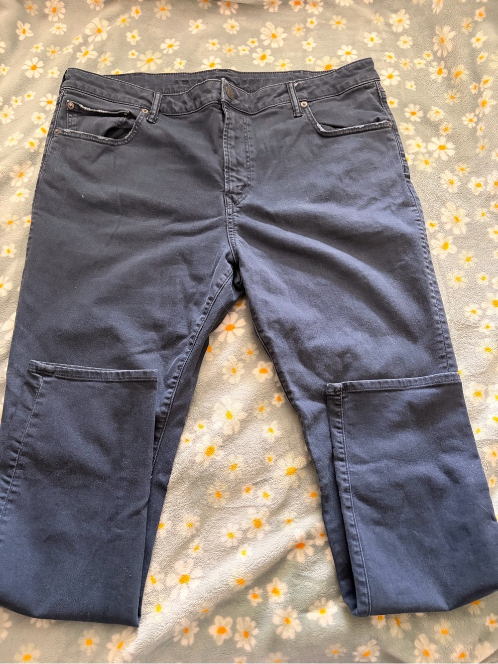 American Eagle Outfitters Men's Dark Navy Cargo Jeans